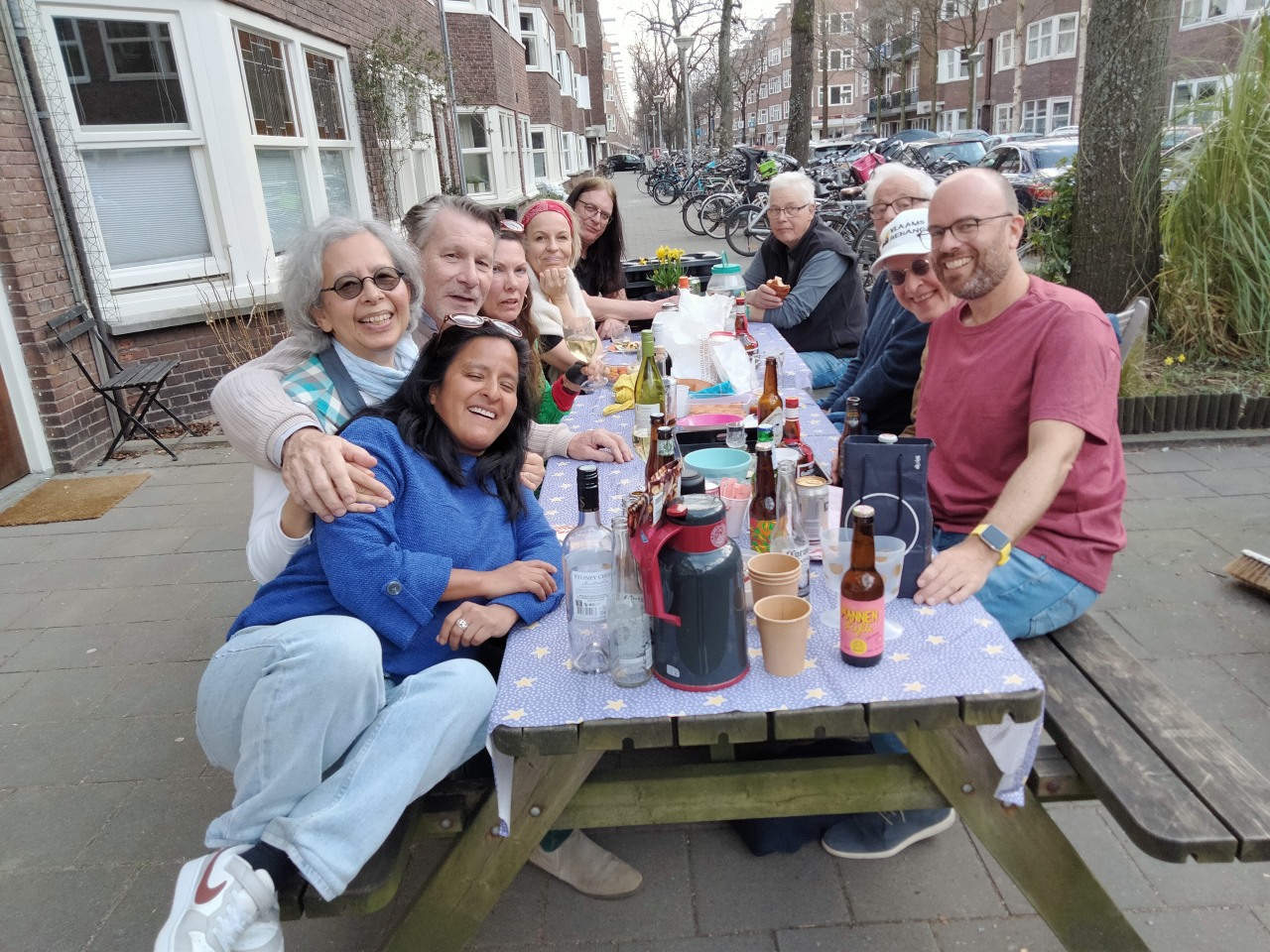../image/20250323t15.55.14xtthijsse155514_borrel_groepfoto.jpg
